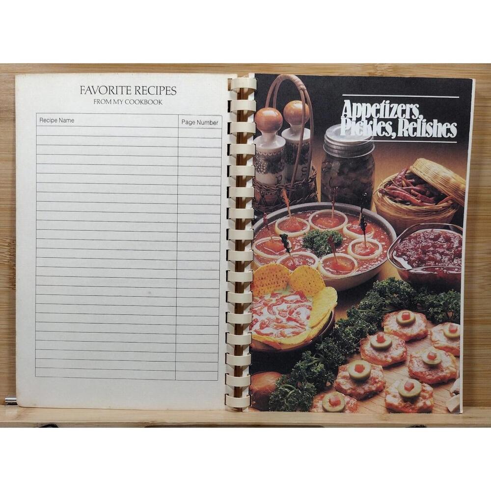 Stompin' Home Cookin' Cookbook - Community Club Edition - Picture 4 of 16